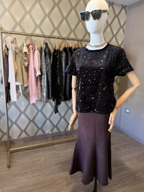 Blusa de terciopelo con lentejuelas - Image 3