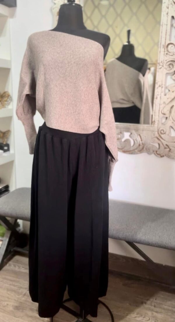 Blusa One Shoulder - Image 13